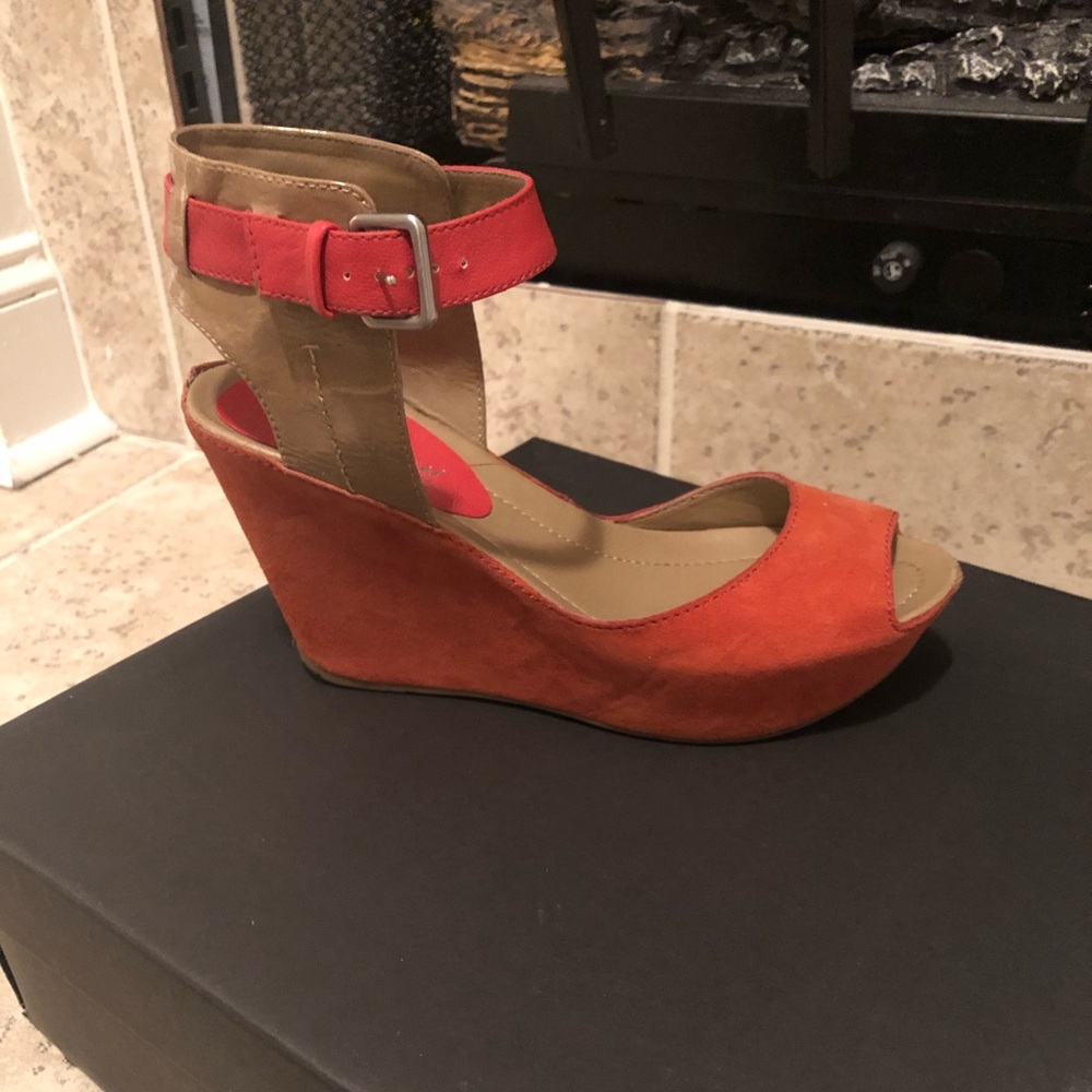 Orange and tan wedges